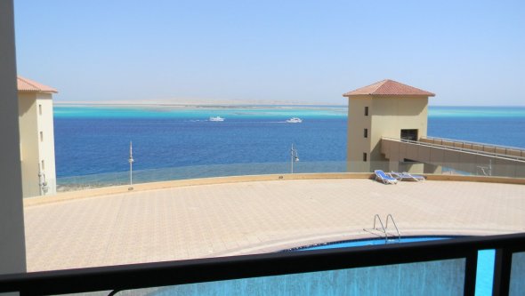 Full Sea & Pool View Studio in Hurghada, Red Sea / Hurghada