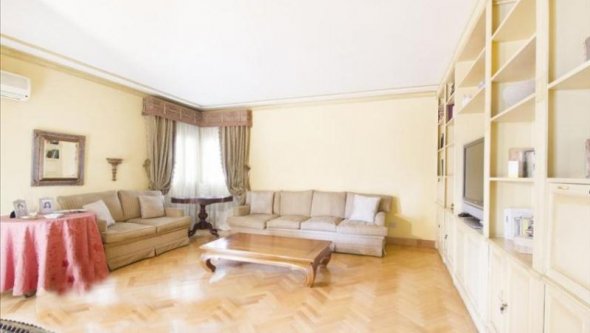 Upscale High end Apartment in Dokki