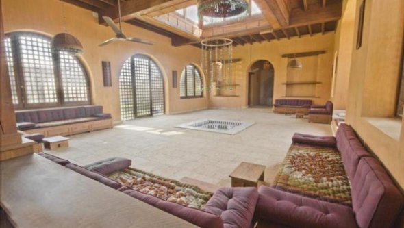 Luxury Villa in Sheikh Zayed